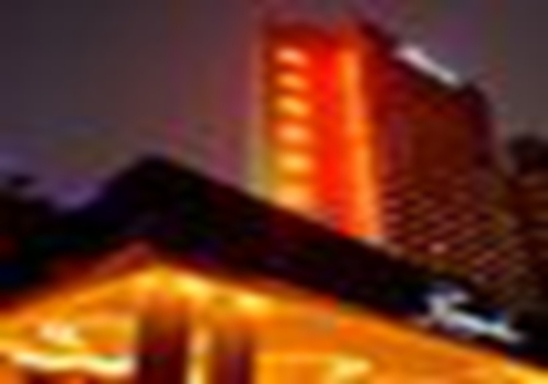 峨眉山蓝光安纳塔拉度假酒店举办“我和春天有个约会”植树节活动