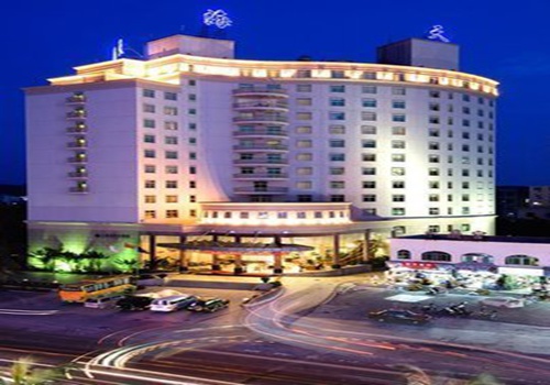 一晚4000元,全国首家AI超五星酒店