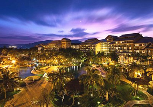 内地首座“七星级酒店”老板为什么请辞？