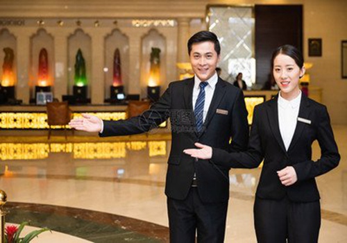 全球最高酒店，“吃睡在云端”